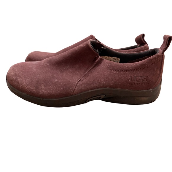 UGG womens Burgundy Slip-On Loafers size 10 - Picture 2 of 8